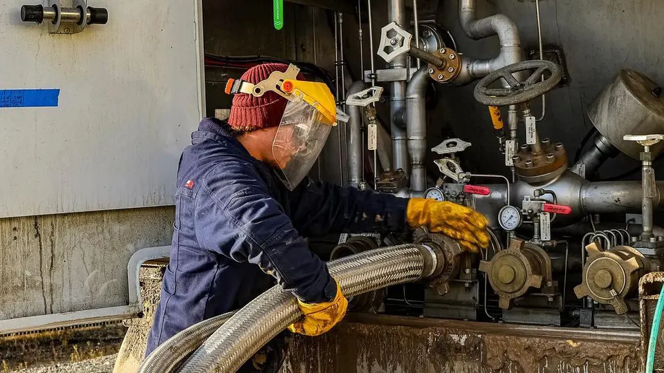 Alaska refuge oil auction draws just $3.7 million in bids
