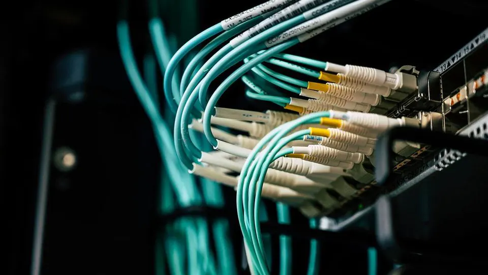 Illinois Quick Hits: Chicago extends free internet program for public school families