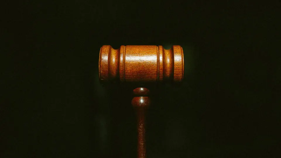 Judges in malpractice case received $32,500 in contributions
