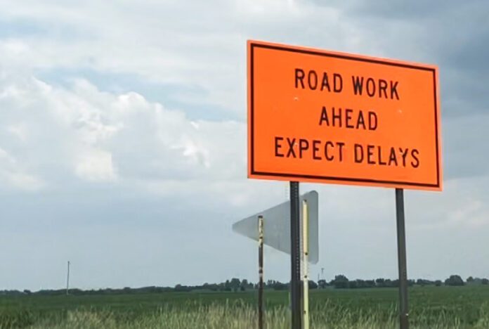 road work illinois sign construction